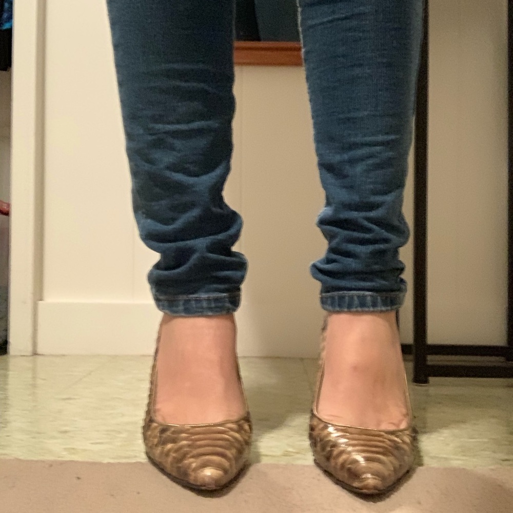 Python snakeskin pumps - Cole Haan - Picture 3 of 7